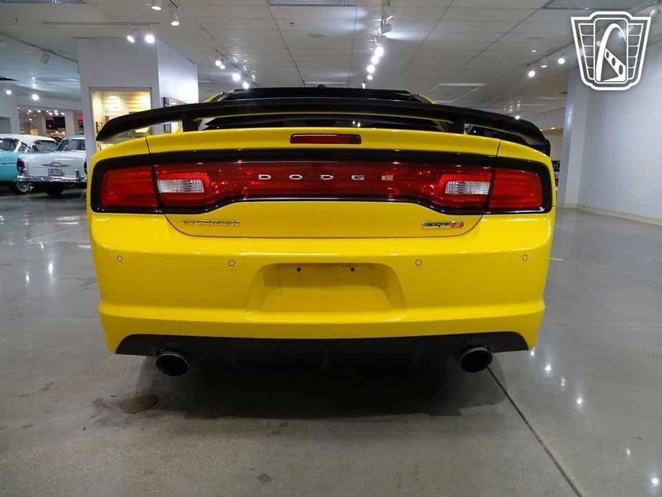 2012 Dodge Charger 7th Gen - Image 15 of 21