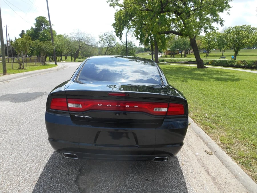 2012 Dodge Charger 7th Gen - Image 3 of 4