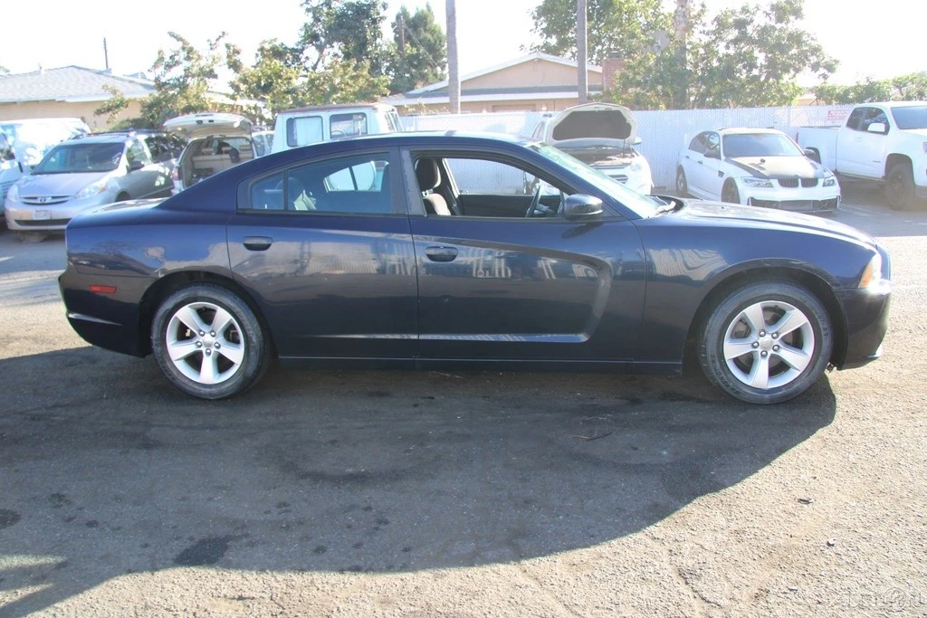 2012 Dodge Charger 7th Gen - Image 3 of 21