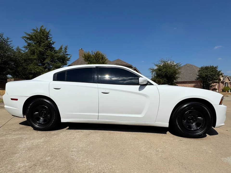 2012 Dodge Charger 7th Gen - Image 2 of 18