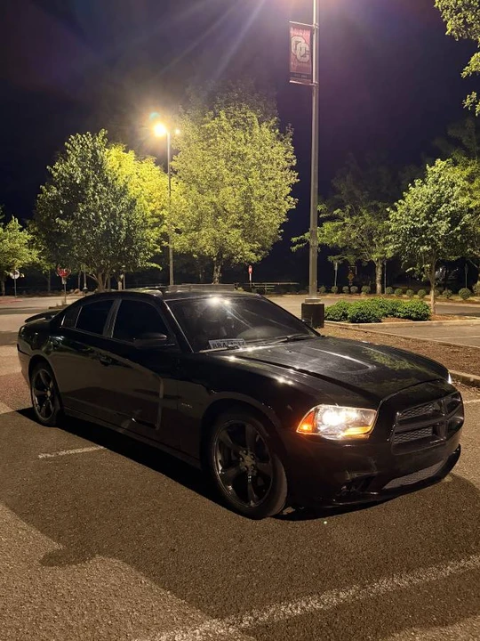 2012 Dodge Charger 7th Gen - Image 2 of 8