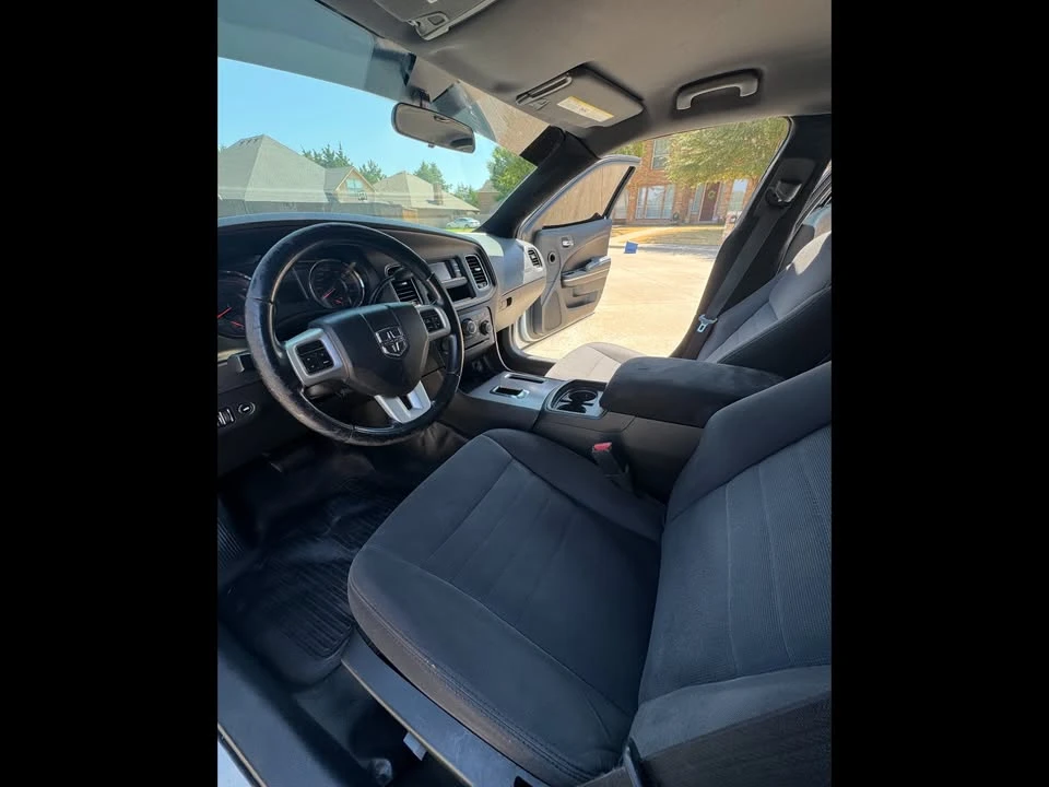 2012 Dodge Charger 7th Gen - Image 7 of 18
