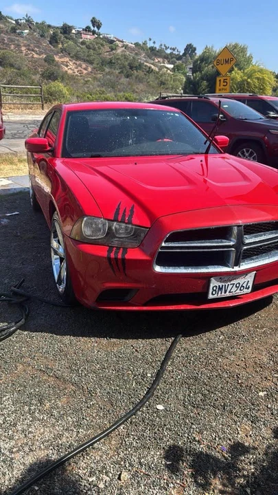 2012 Dodge Charger 7th Gen - Image 2 of 8