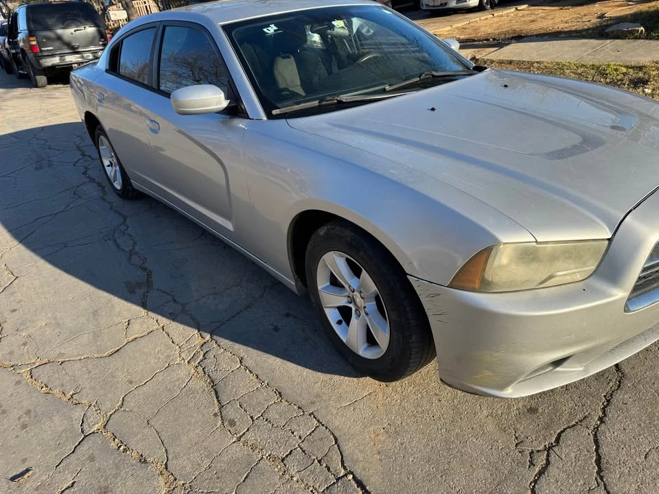 2012 Dodge Charger 7th Gen - Image 3 of 12
