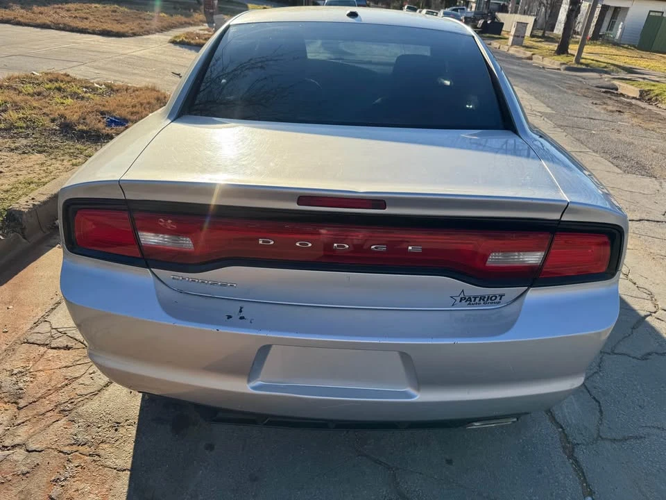 2012 Dodge Charger 7th Gen - Image 6 of 12