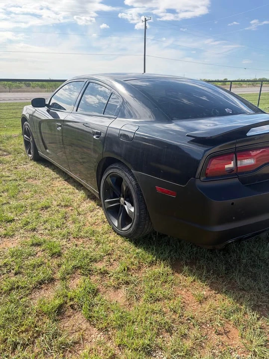 2012 Dodge Charger 7th Gen - Image 2 of 7