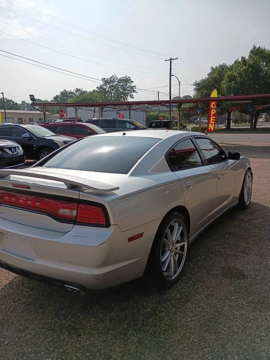 2012 Dodge Charger 7th Gen - Image 13 of 20