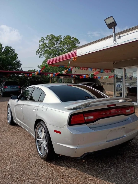 2012 Dodge Charger 7th Gen - Image 4 of 20