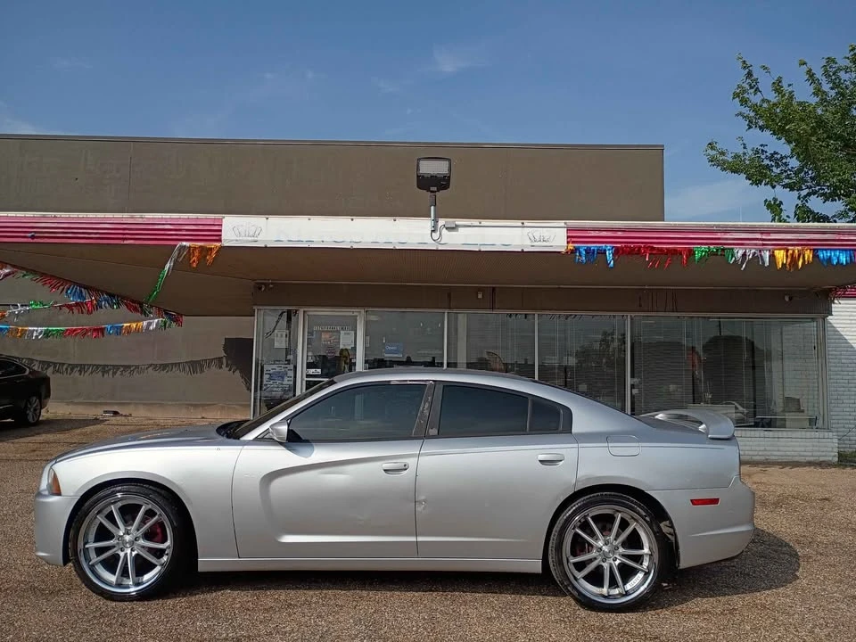 2012 Dodge Charger 7th Gen - Image 3 of 20