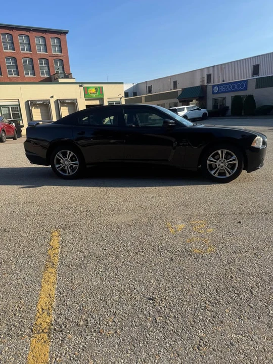 2012 Dodge Charger 7th Gen - Image 7 of 17
