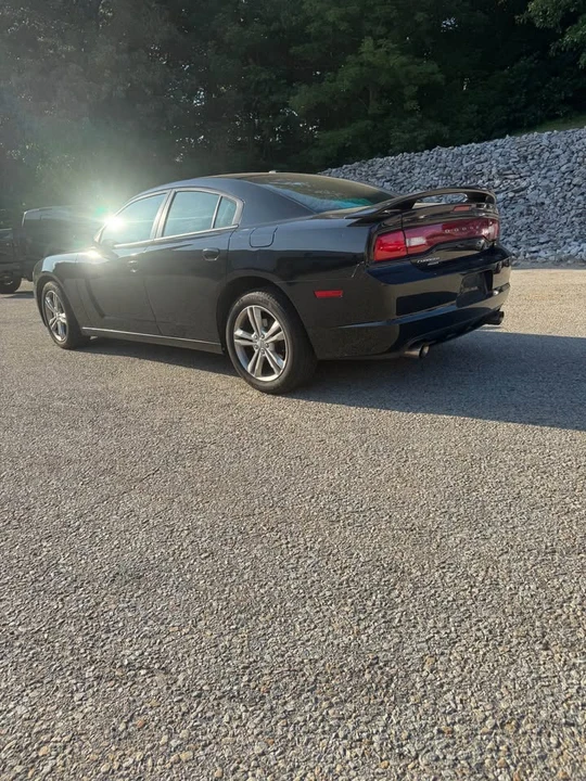2012 Dodge Charger 7th Gen - Image 4 of 17