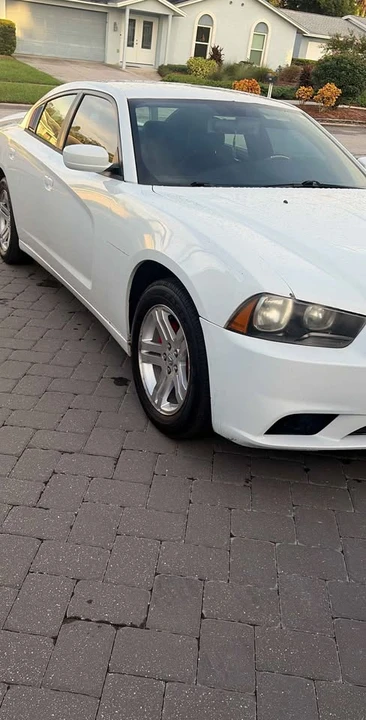 2012 Dodge Charger 7th Gen - Image 4 of 8