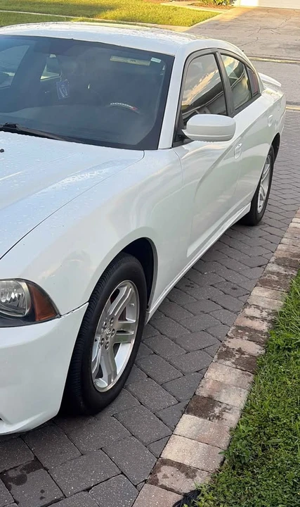 2012 Dodge Charger 7th Gen - Image 2 of 8