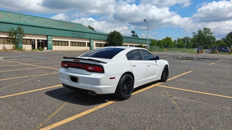2012 Dodge Charger 7th Gen - Image 4 of 10
