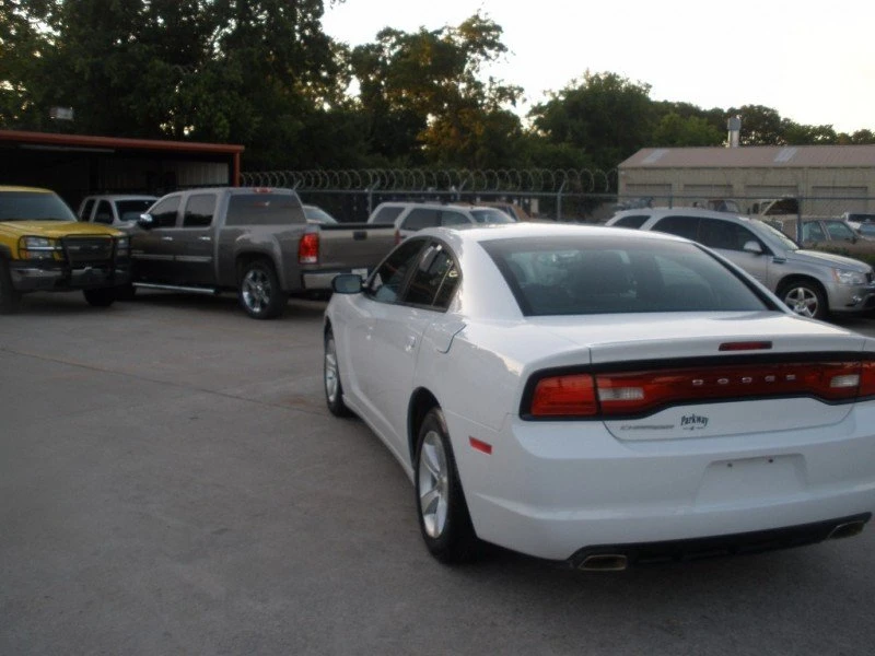 2012 Dodge Charger 7th Gen - Image 8 of 20
