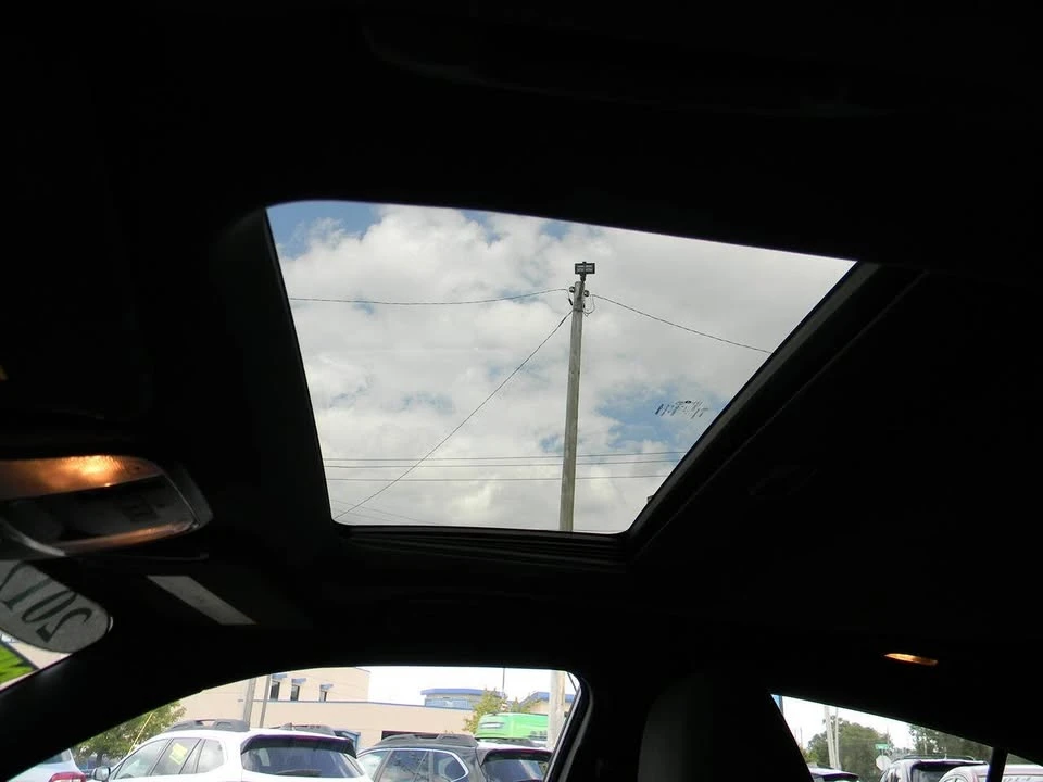 2012 Dodge Charger 7th Gen - Image 14 of 20