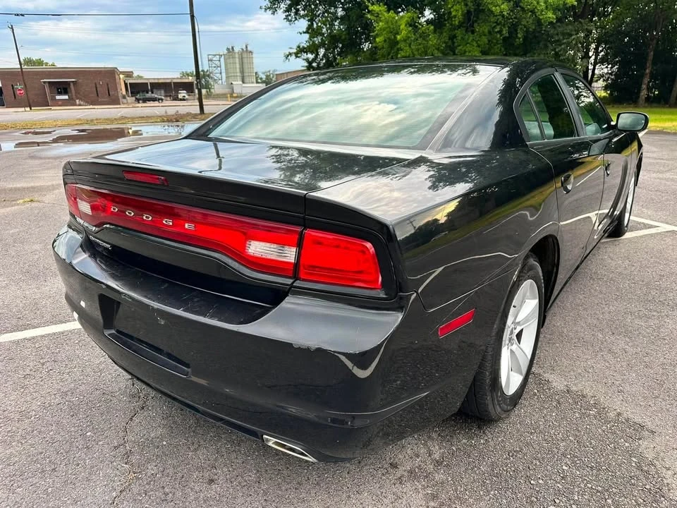 2012 Dodge Charger 7th Gen - Image 6 of 9