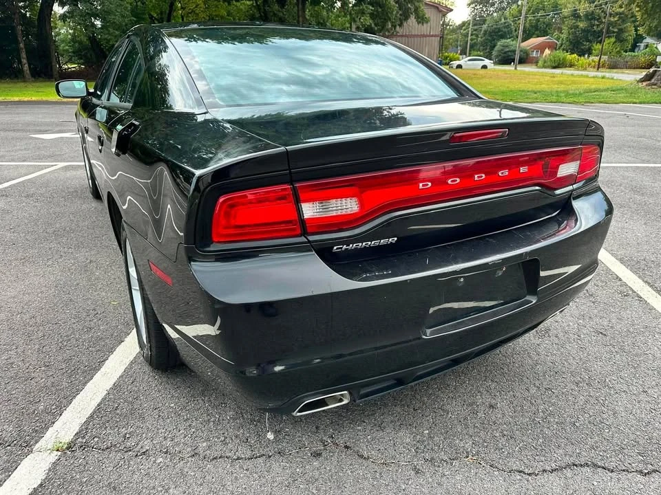 2012 Dodge Charger 7th Gen - Image 7 of 9