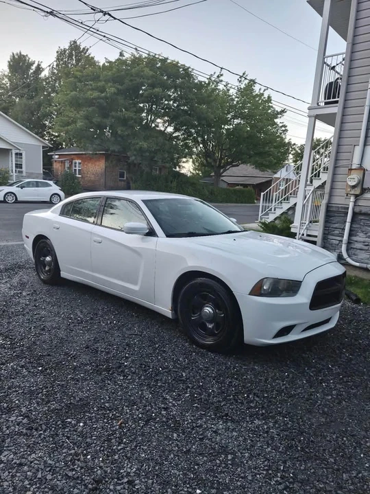 2012 Dodge Charger 7th Gen - Image 16 of 19