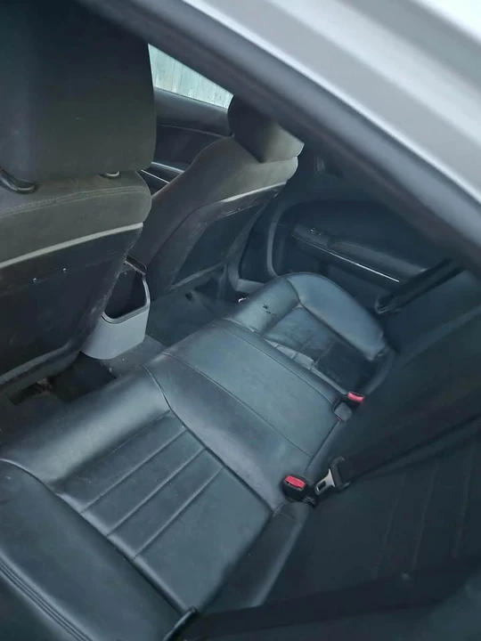 2012 Dodge Charger 7th Gen - Image 4 of 19