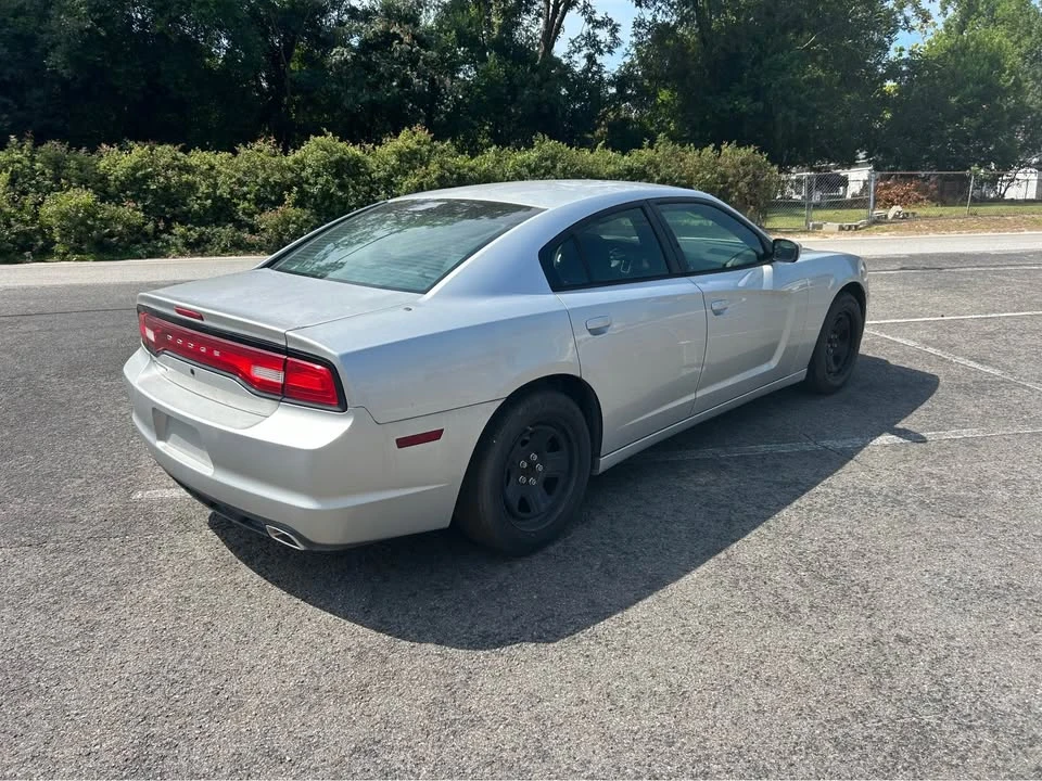 2012 Dodge Charger 7th Gen - Image 5 of 12