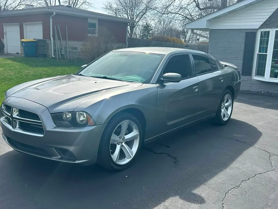 2012 Dodge Charger 7th Gen - Image 2 of 10