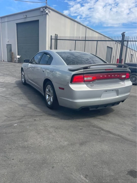 2012 Dodge Charger 7th Gen - Image 3 of 8