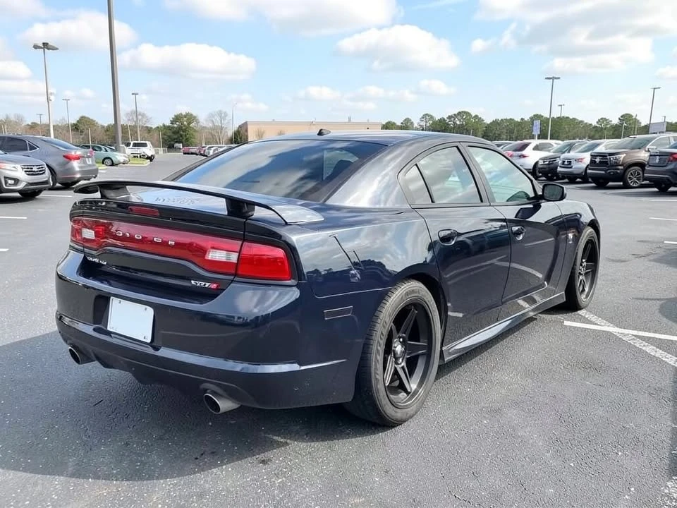 2012 Dodge Charger 7th Gen - Image 2 of 20