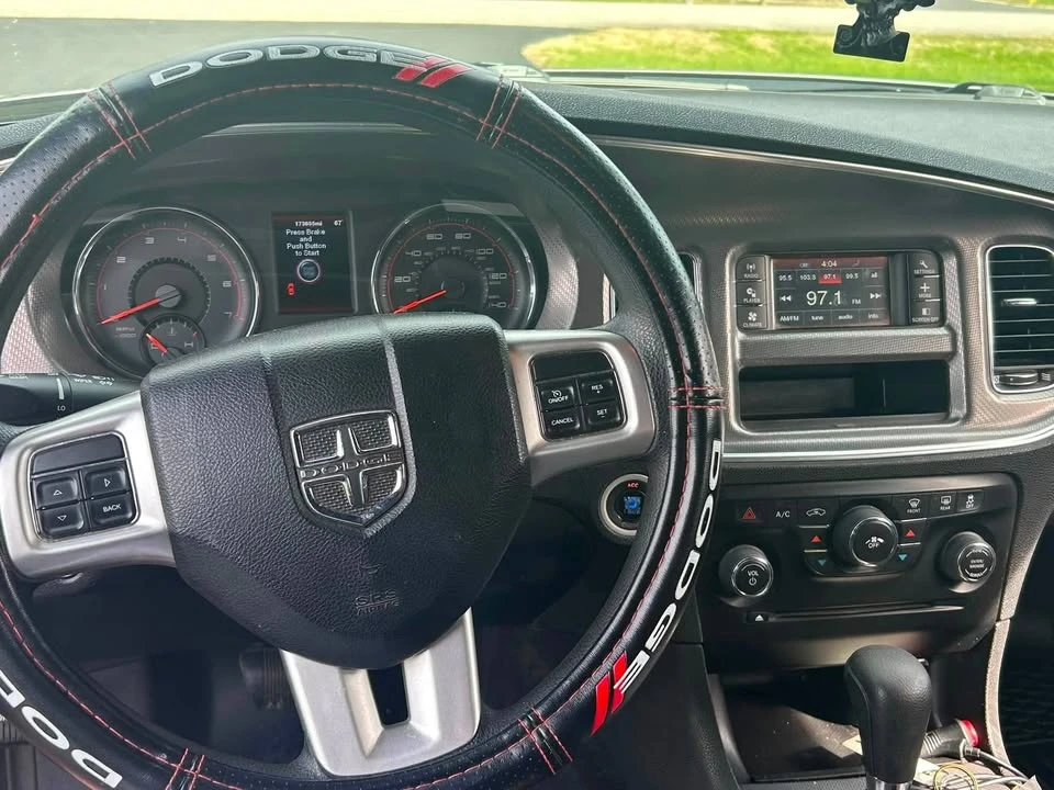 2012 Dodge Charger 7th Gen - Image 8 of 10