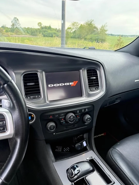 2012 Dodge Charger 7th Gen - Image 8 of 15