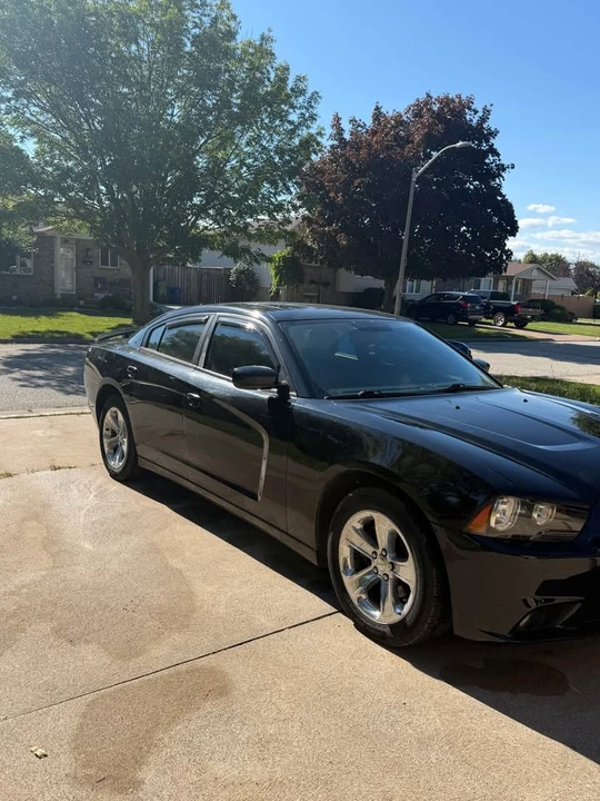 2012 Dodge Charger 7th Gen - Image 2 of 8