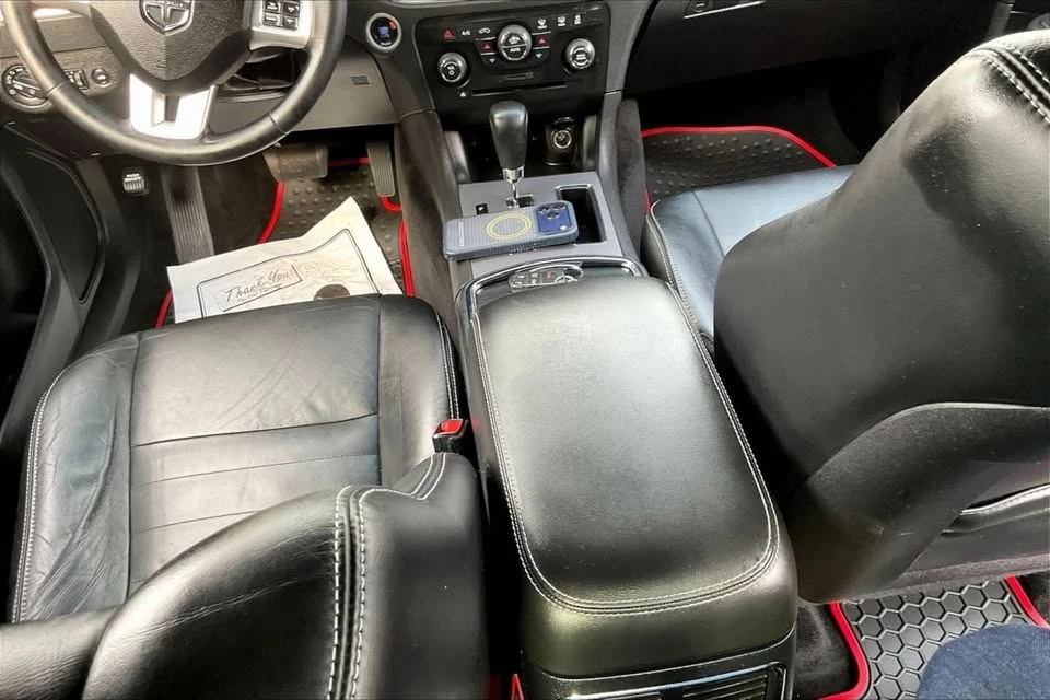 2012 Dodge Charger 7th Gen - Image 10 of 20