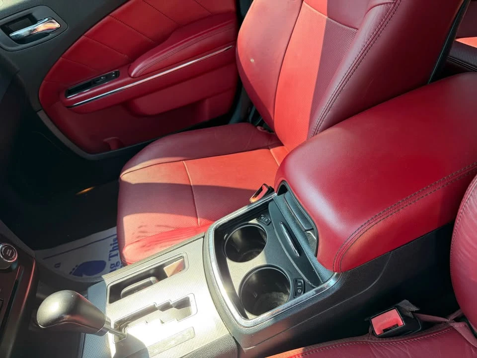 2012 Dodge Charger 7th Gen - Image 17 of 20