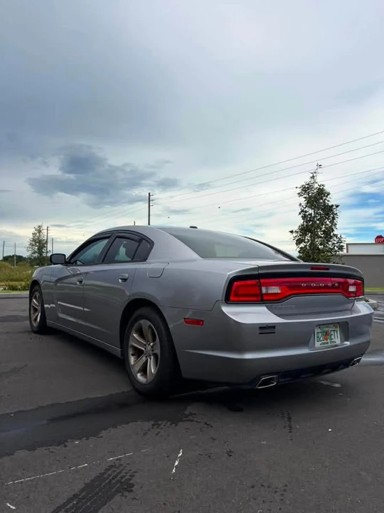 2012 Dodge Charger 7th Gen - Image 5 of 7