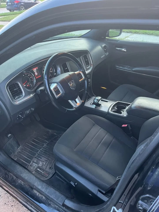 2012 Dodge Charger 7th Gen - Image 6 of 8