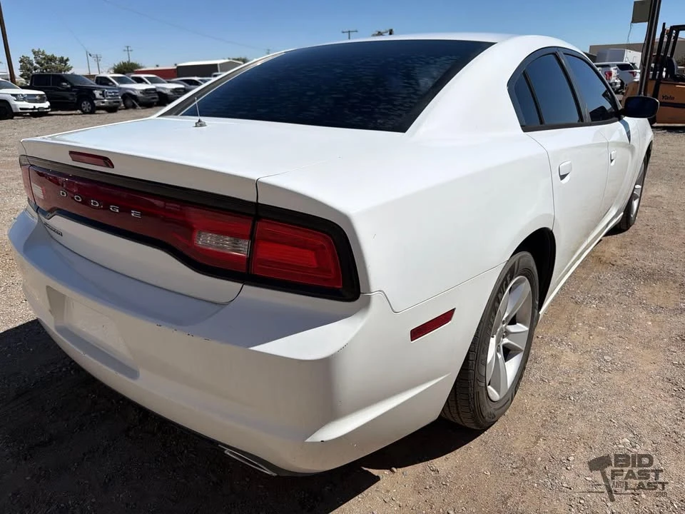 2012 Dodge Charger 7th Gen - Image 5 of 18