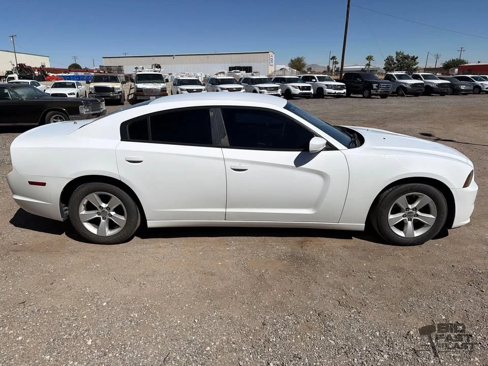 2012 Dodge Charger 7th Gen - Image 4 of 18