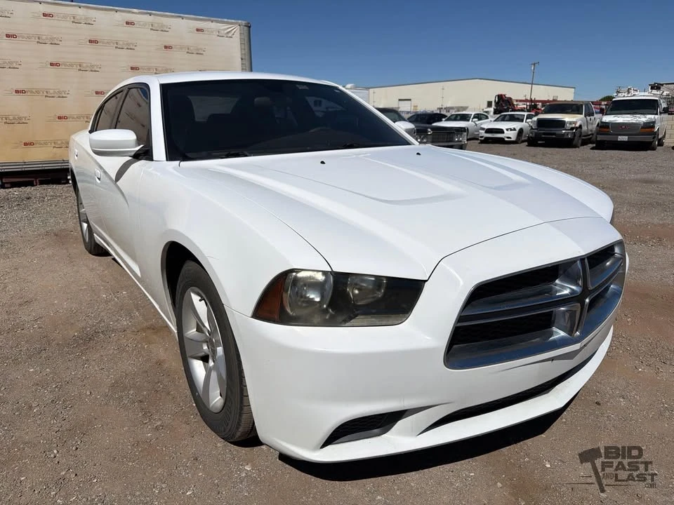 2012 Dodge Charger 7th Gen - Image 3 of 18