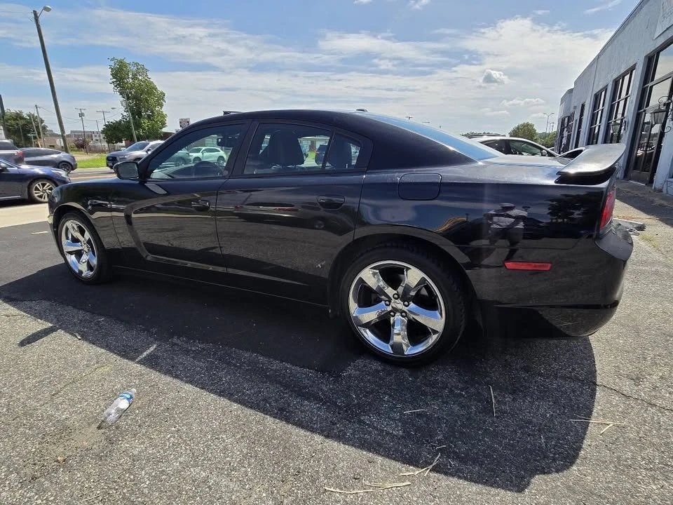 2012 Dodge Charger 7th Gen - Image 6 of 19