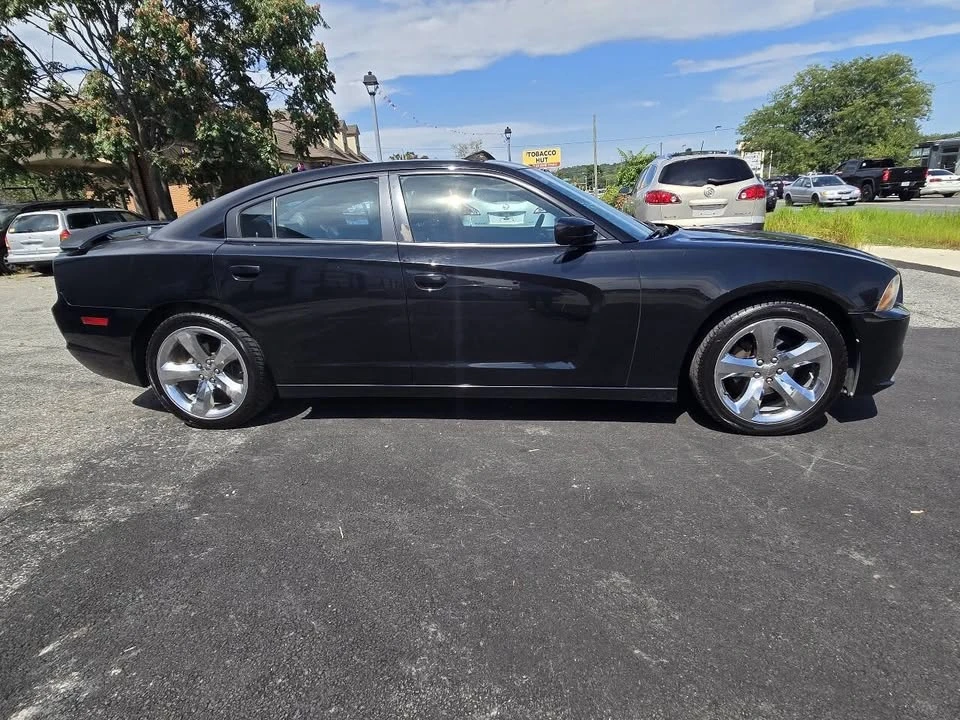 2012 Dodge Charger 7th Gen - Image 4 of 19