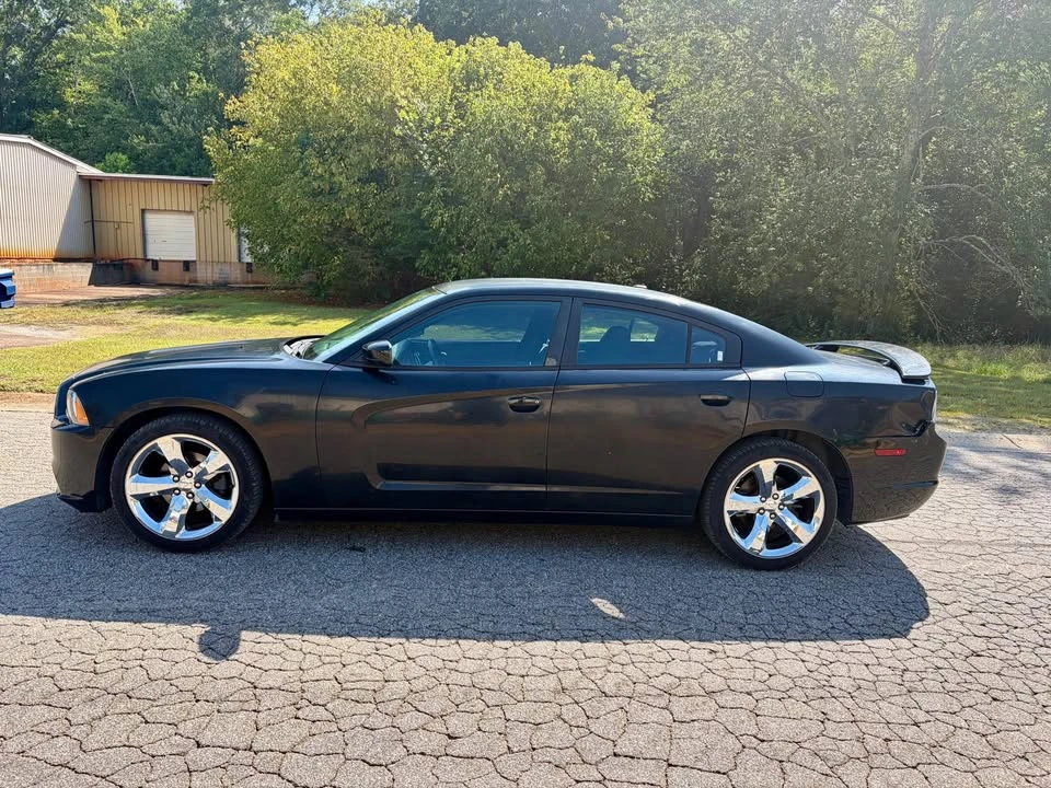 2012 Dodge Charger 7th Gen - Image 3 of 10