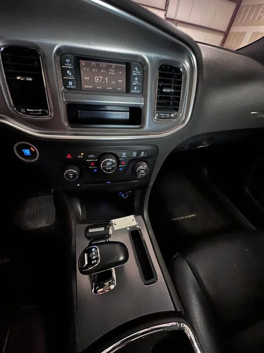 2012 Dodge Charger 7th Gen - Image 14 of 15