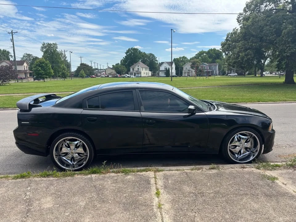 2012 Dodge Charger 7th Gen - Image 2 of 3