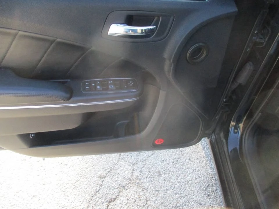 2012 Dodge Charger 7th Gen - Image 9 of 10