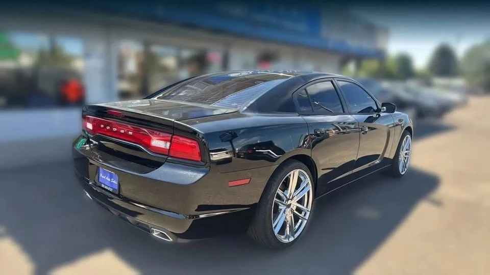 2012 Dodge Charger 7th Gen - Image 2 of 15