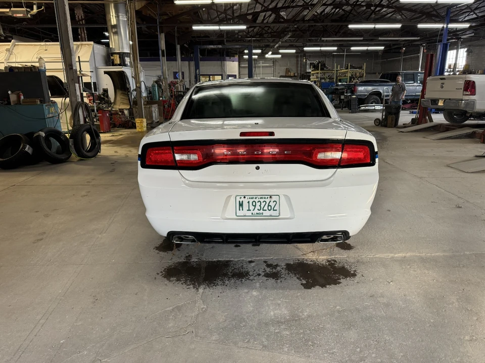 2012 Dodge Charger 7th Gen - Image 2 of 13