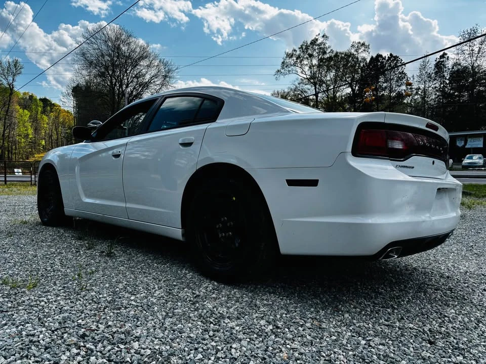 2012 Dodge Charger 7th Gen - Image 7 of 16