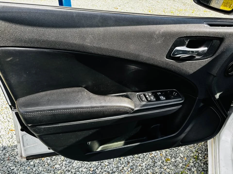 2012 Dodge Charger 7th Gen - Image 12 of 16