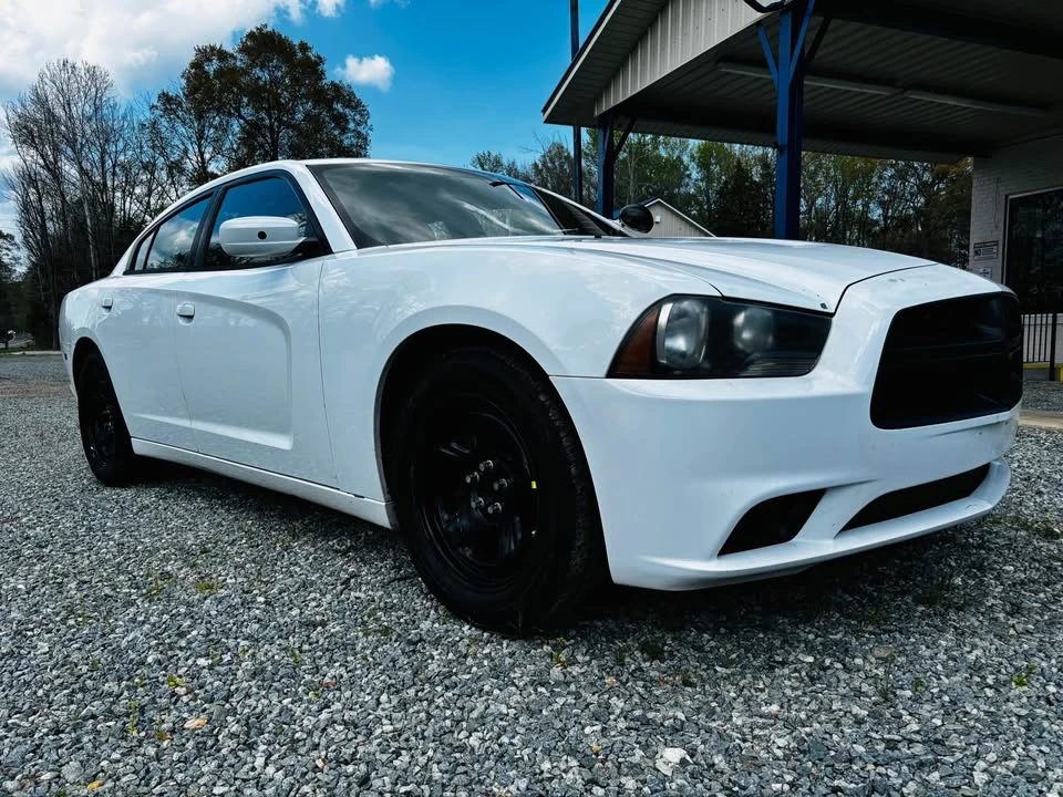 2012 Dodge Charger 7th Gen - Image 2 of 16