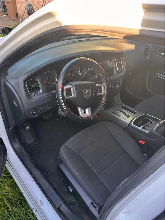 2012 Dodge Charger 7th Gen - Image 18 of 19